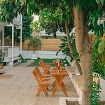 Nephos Ξενοδοχείο *